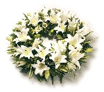 Wreath Lilies White and Green 16